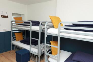 هتل The Woodquay Hostel
