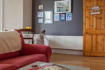 בית מלון כפרי Turfnsurf Lodge