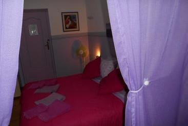 Robby's House Bed & Breakfast