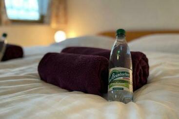 호스텔 Einkehr Zur Rennstrecke