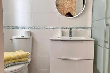 پانسیون Minor Swing Appartement  Casa Monica Maison D Hôte