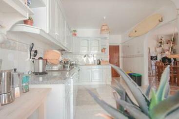 پانسیون Lemontree Eco Surfhouse