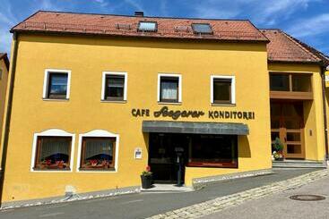 민박 Bäckerei & Pension Seegerer