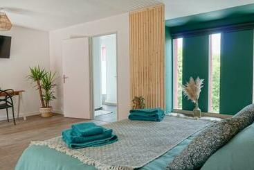 تختخواب و صبحانه Villa Magnolia