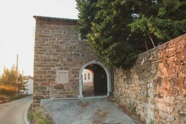 بنسيون Oltre L Arco