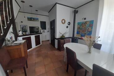 مبيت وإفطار La Maison De Maria