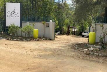 צימר La Moor Country Venue & Eatery