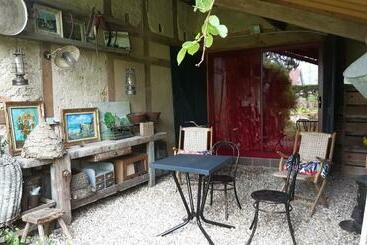 تختخواب و صبحانه Le Buisson De La Gariole ,chambre Rhétaise