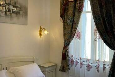 Пансион Appartement Maison De L église Du Couvent