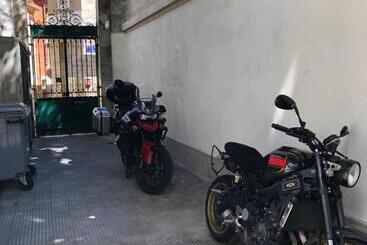 膳宿费 La Vie En Roses