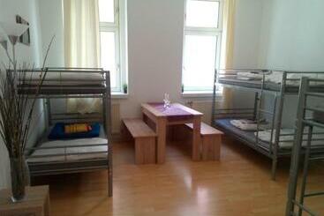 هاستل Backpackers Oasis