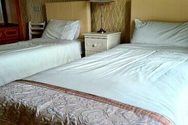 Archmor House B&b