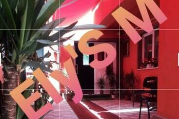 צימר Ely S Mansion 24h Check In