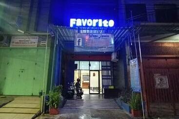 ホテル Wisma Favorite Makassar