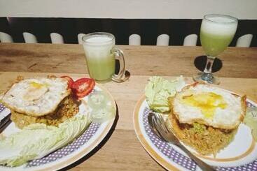 پانسیون Yohanes Guest House Sorake Surf Nias