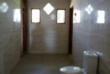 پانسیون Yohanes Guest House Sorake Surf Nias