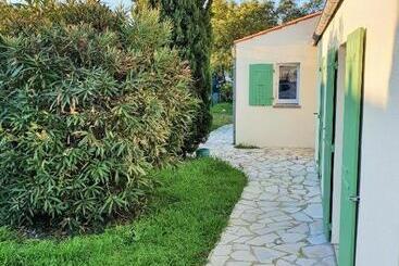 ベッドアンドブレックファースト Chambre Spacieuse Et Calme