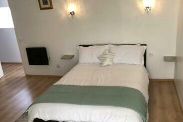 مبيت وإفطار Lac Du Logerie