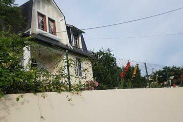 تختخواب و صبحانه R & R Bergerac