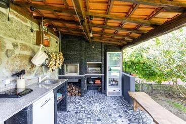 بنسيون Home, By Julieta