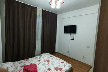 Pensiune Fundeni  Dragonul Rosu