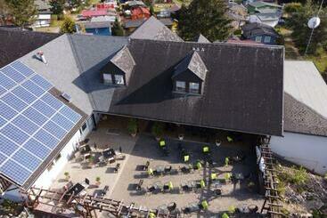 Отель Doppelzimmer Kröver Berg