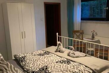 ベッドアンドブレックファースト Idyllisches Zimmer In Ruhiger Lage Boppard Am Rhein