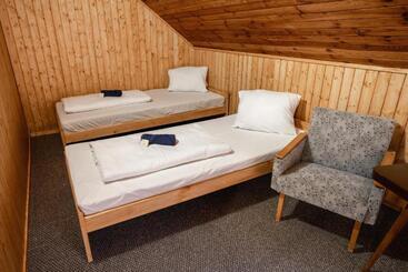 پانسیون Penzion A Restaurace Kamínek