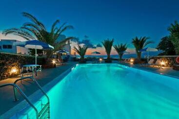 فندق Artemis Village