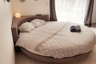 تختخواب و صبحانه Allegria Nimes Chambre Deluxe Spa
