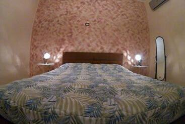 Пансион Mamma Loretta House