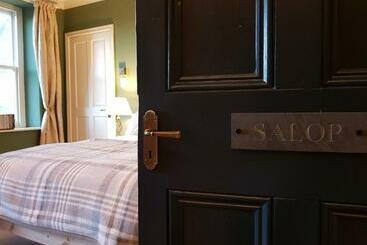 פנסיון Afallon Townhouse