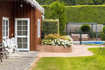 膳宿费 Rustling Oaks Nz Boho Pool House