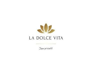 تختخواب و صبحانه La Dolce Vita Spa Privatif
