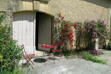 Bed and Breakfast La Grange Aux Roses