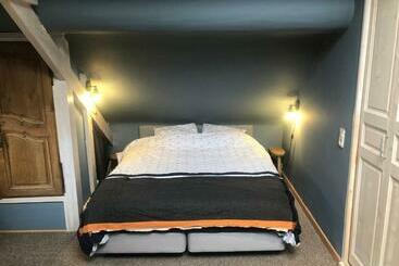 민박 Les Tourterelles