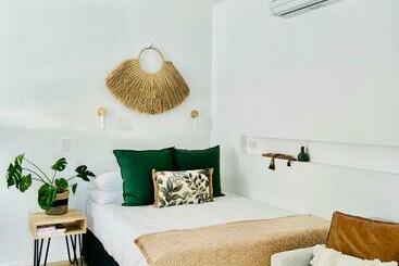 פנסיון Studio On Lewis Tiny House