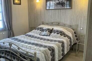 צימר Chambres Et Table D Hôtes Floromel La Souterraine En Rez De Chaussee