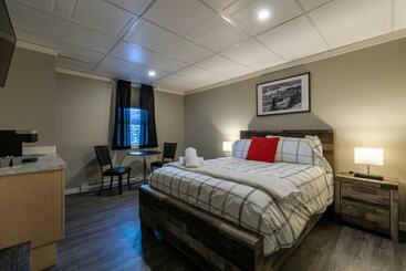 The Cache Hotel And Lodgings