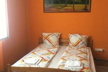 פנסיון Andrea Vendégház Székesfehérvár