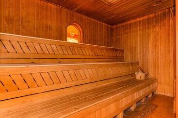 膳宿费 Vila Miorita