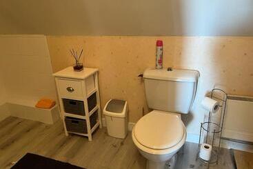 مبيت وإفطار Come Chez Nous