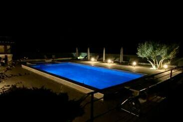 Bed and Breakfast Domaine De Calypso & Suites   Adult Only