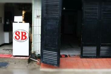 Reddoorz At S B Lodge Taguig