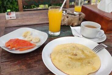 בית מלון כפרי Gara Gara Sea View