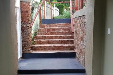 بنسيون Metsing At Harties