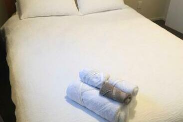 ベッドアンドブレックファースト Horseinaround