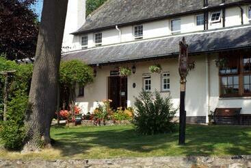 هتل The Inn At Charlestown