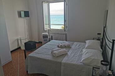 膳宿费 Eco Del Mare