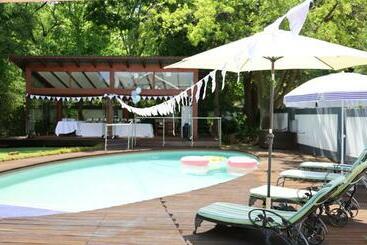 پانسیون The Oak Potch Guesthouse